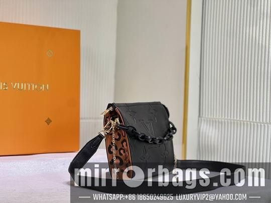 1:1 Louis Vuitton Bags M67692 M80504 25x20x5cm cs