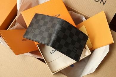 1:1 Louis Vuitton Bags M64002 11X9X2cm XM 3colour
