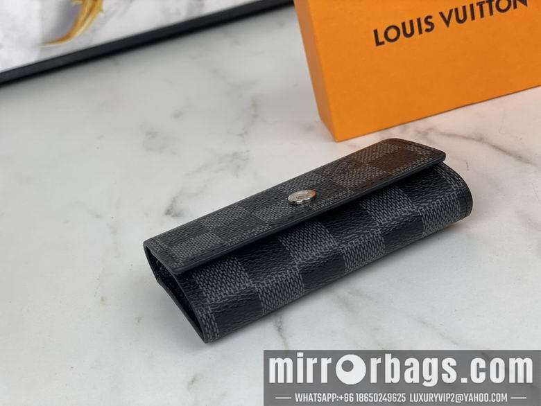 1:1 Louis Vuitton Bags M62630 10.5X7X2cm XMY 7