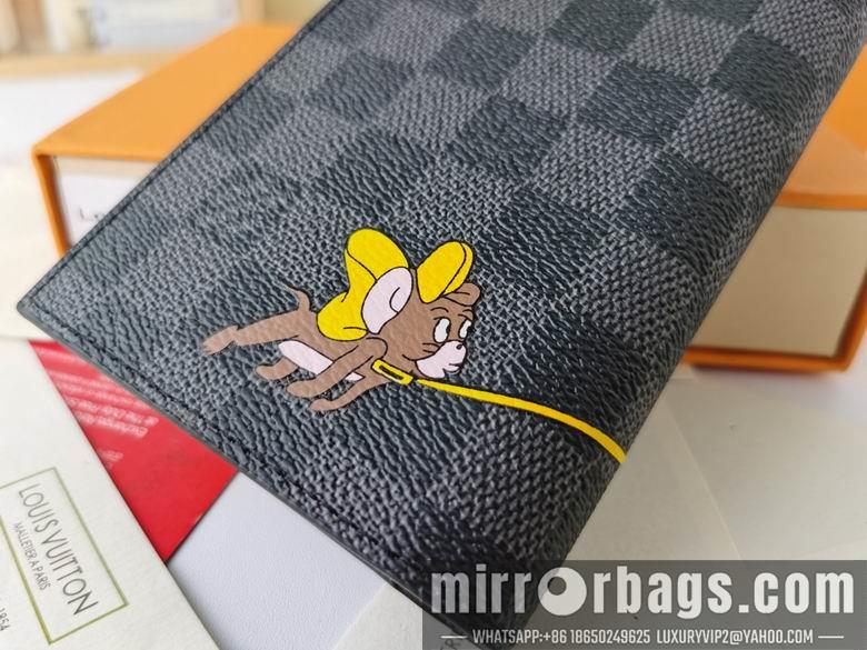 1:1 Louis Vuitton Bags M64502 10X14X2.5cm XM 45