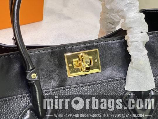 1:1 Louis Vuitton Bags On My Side M53824 30.5x24.5x14cm cs