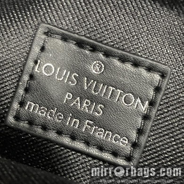 1:1 Louis Vuitton Bags District M11657 22.5x15.5x7.5cm ss1