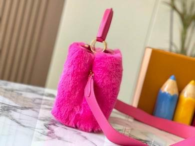 1:1 Louis Vuitton Bags Hatucines M22388 27x18x9cm ss