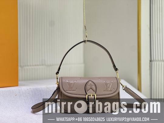 1:1 Louis Vuitton Bags Diane M83300 M45985 19x10.5x6cm ss3