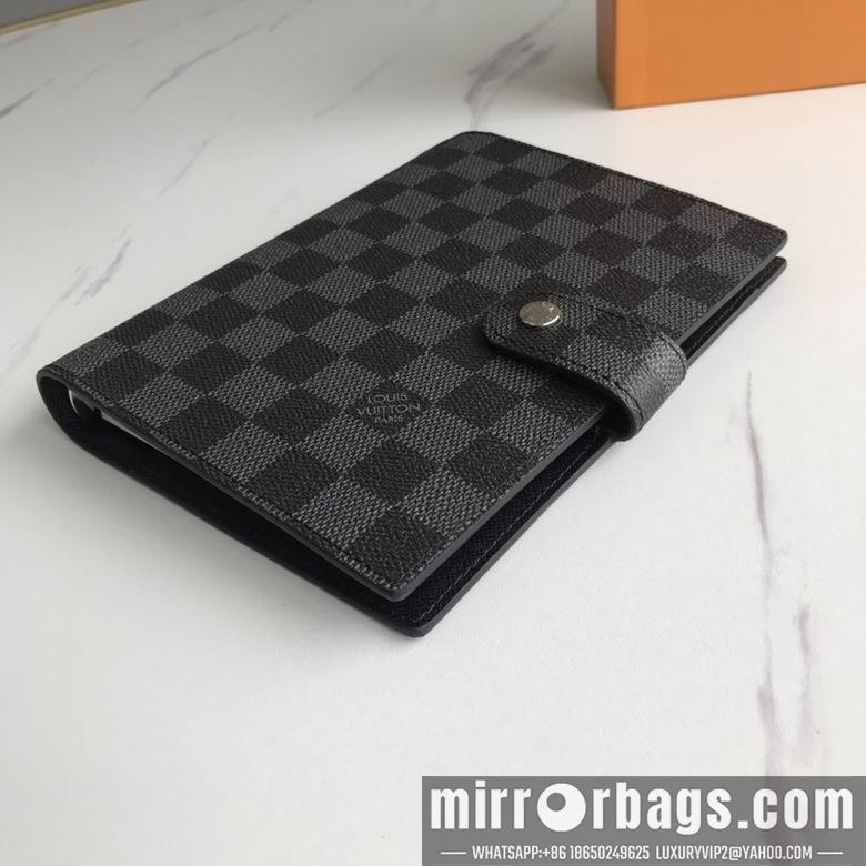 1:1 Louis Vuitton Bags M2004 14X18cm XM 6