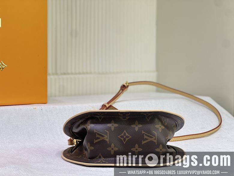 1:1 Louis Vuitton Bags Around Me M47117 22.5x21x7cm ss