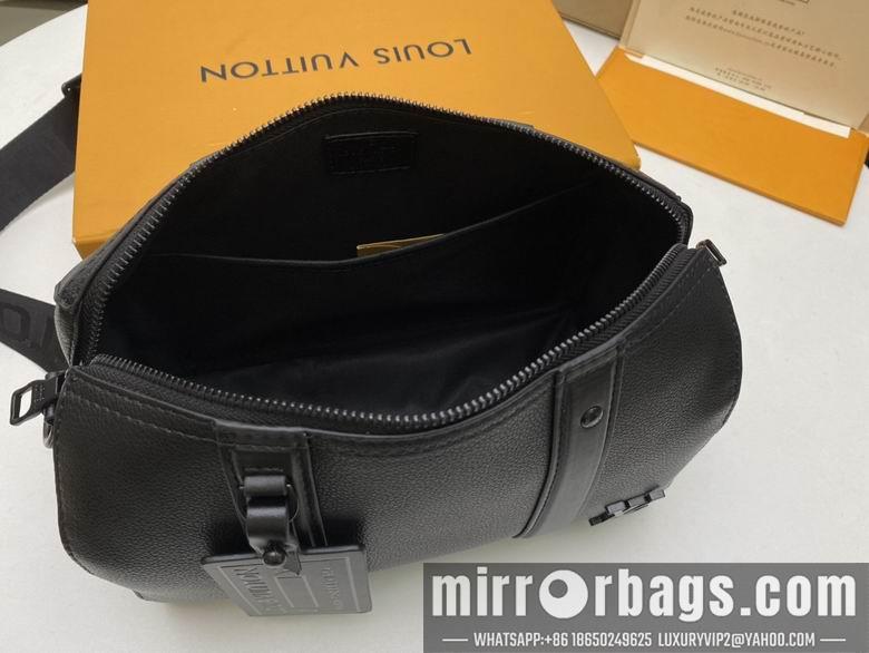 1:1 Louis Vuitton Bags WMM57082 17X27X13