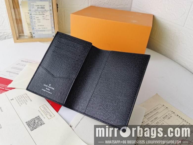 1:1 Louis Vuitton Bags M64502 10X14X2.5cm XM 45
