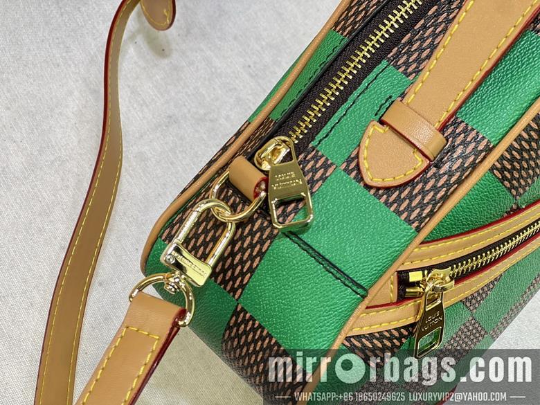 1:1 Louis Vuitton Bags Chess M40562 24x24x8cm ss