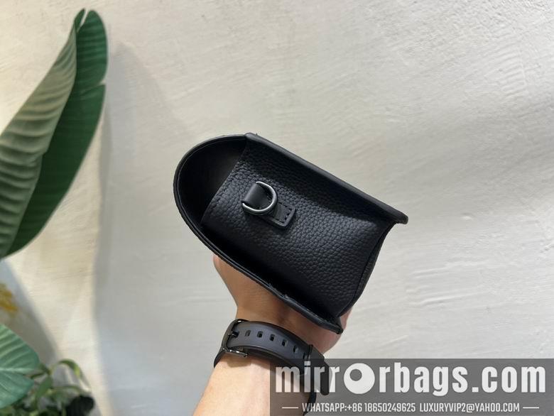 1:1 Louis Vuitton Bags M82085 17X12X7cm YG 4colour