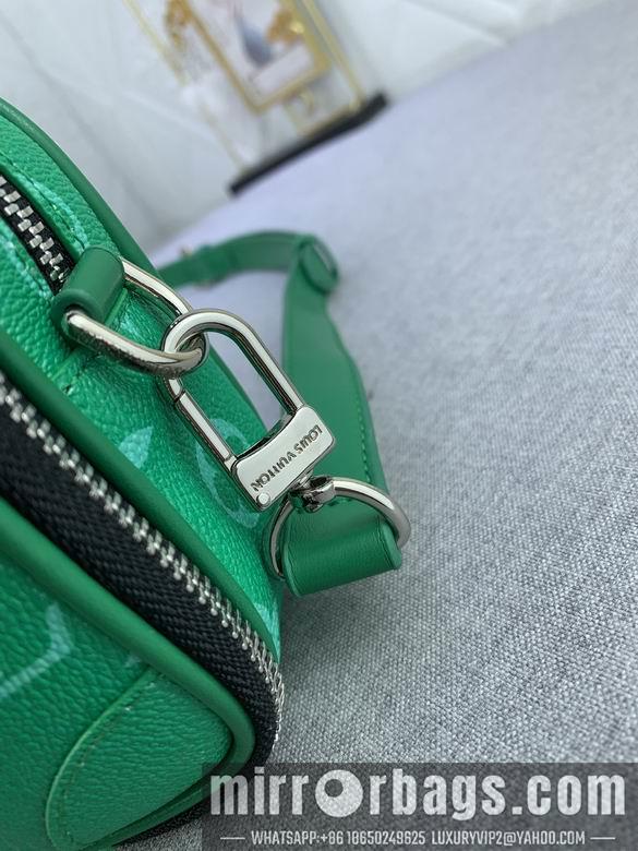 1:1 Louis Vuitton Bags M82542 11X18.5X6.5cm