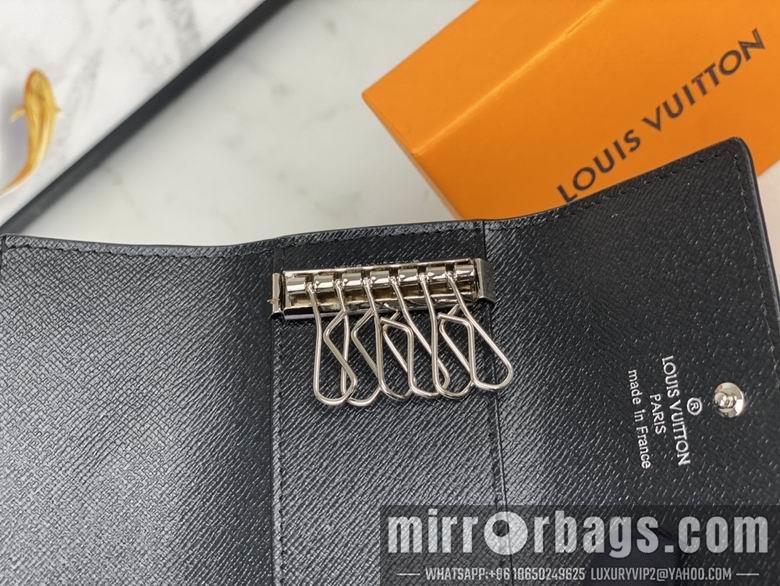 1:1 Louis Vuitton Bags M62630 10.5X7X2cm XMY 7