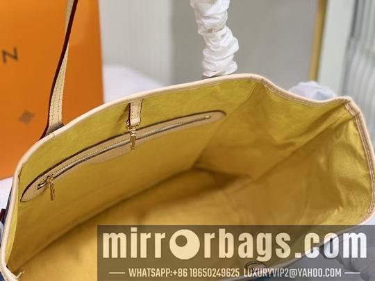 1:1 Louis Vuitton Bags M40995 M32x29x17cm cs
