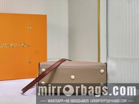 1:1 Louis Vuitton Bags On My Side M53824 30.5x24.5x14cm cs