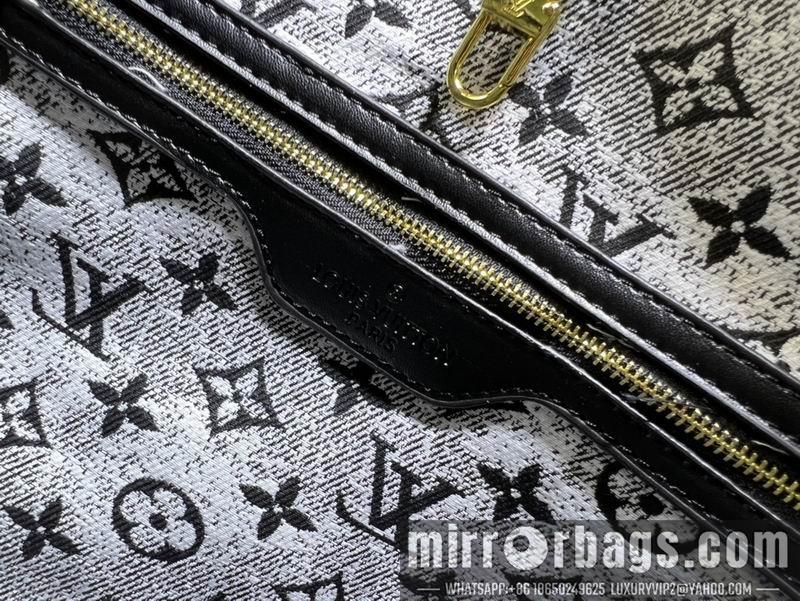 1:1 Louis Vuitton Bags M44945星空牛仔35x26cm ss