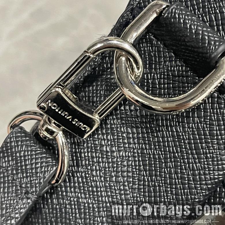 1:1 Louis Vuitton Bags District M11657 22.5x15.5x7.5cm ss