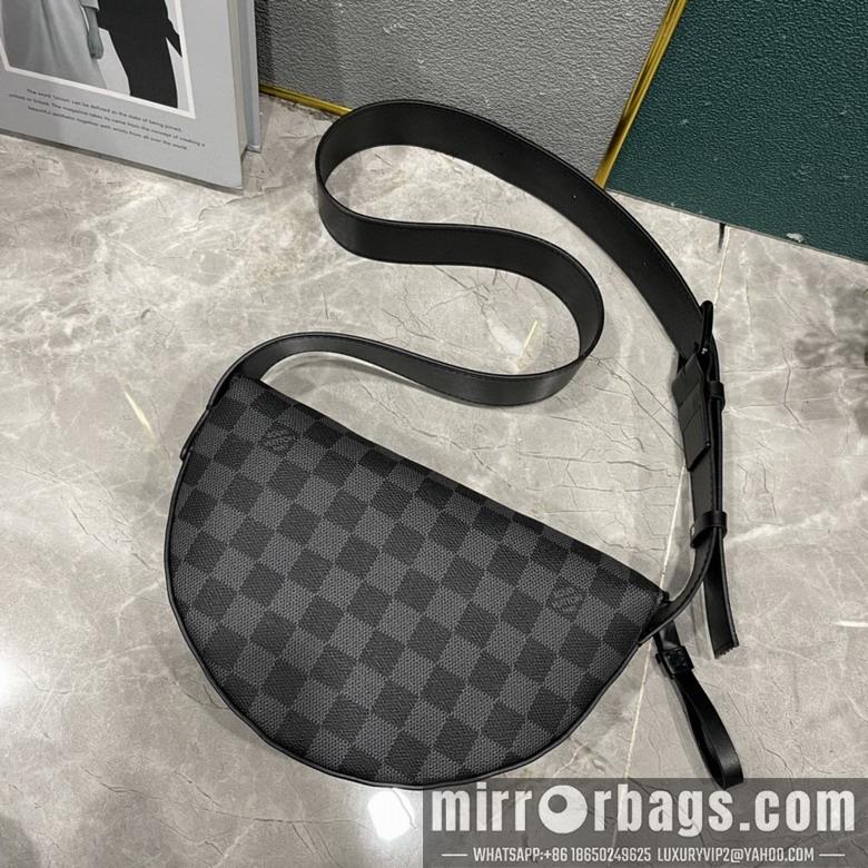 1:1 Louis Vuitton Bags Moon 24.5x16x4.5cm ww5