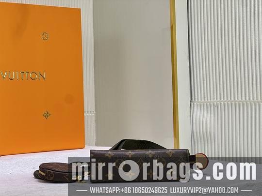 1:1 Louis Vuitton Bags 盥洗袋Monogram M47546 M47544 19x15x6cm cs