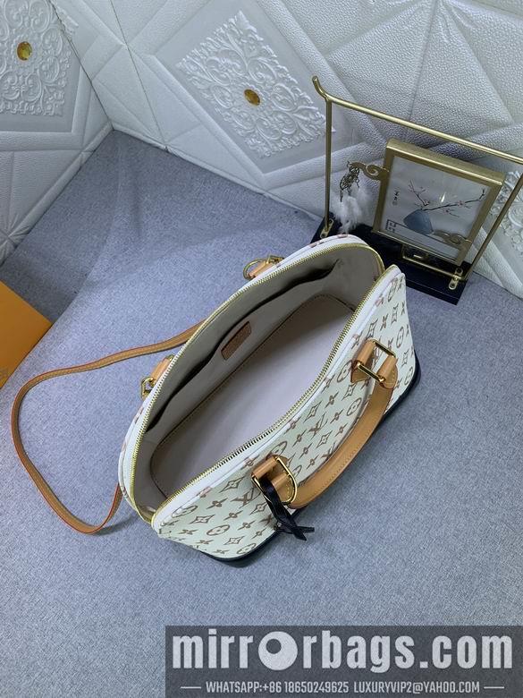 1:1 Louis Vuitton Bags M53151 32X24X16cm YG 2colour