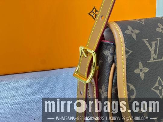 1:1 Louis Vuitton Bags Nicolas Ghesquiere M44860 19x9x16cm cs