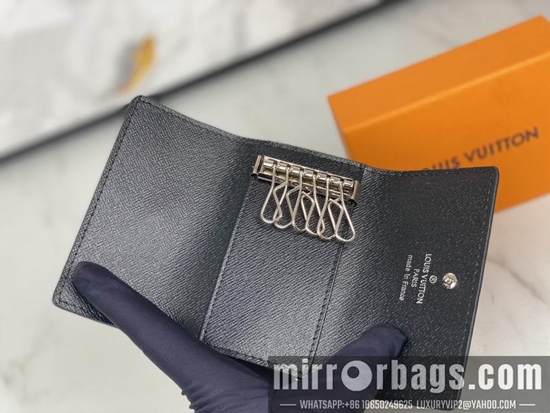 1:1 Louis Vuitton Bags M62630 10.5X7X2cm XMY 7