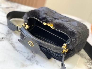 1:1 Louis Vuitton Bags Hatucines M22387水貂毛21x14x8cm ss