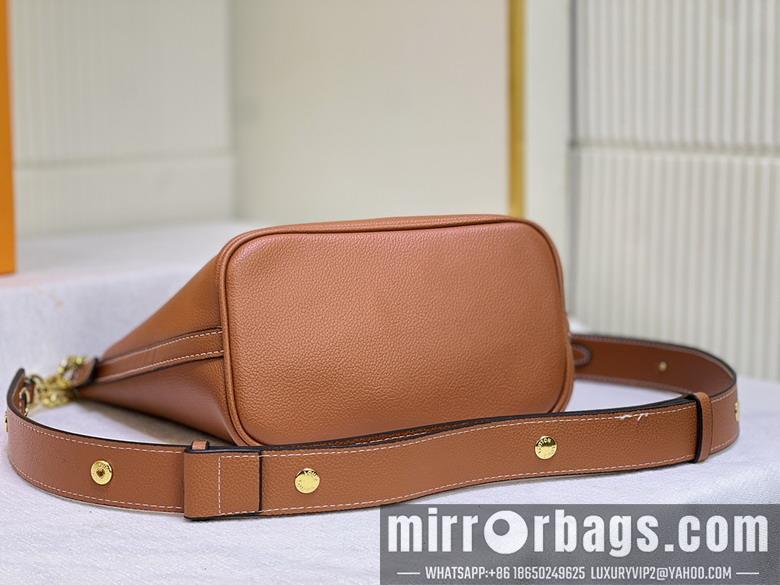 1:1 Louis Vuitton Bags M24006 20x20x12cm ss3