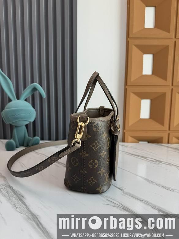 1:1 Louis Vuitton Bags M12109 14X9X24cm WP