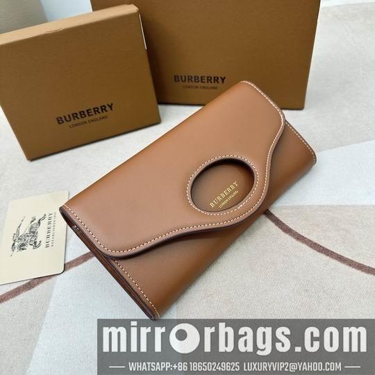 Burberry Replica Bags Burberry 2161棕 19x10x3cm zy