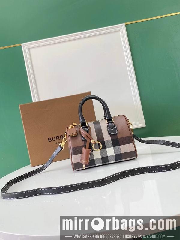 Burberry Replica Bags Burberry 8372 18.5x11x12cm ww
