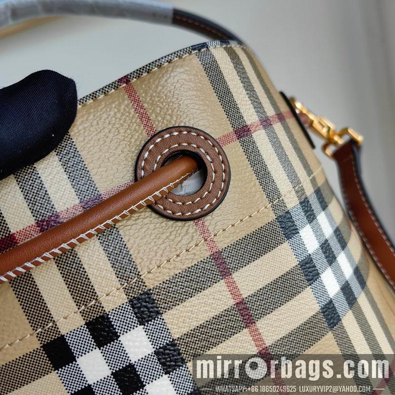 Burberry Replica Bags 16X26X26cm 081306 IQ