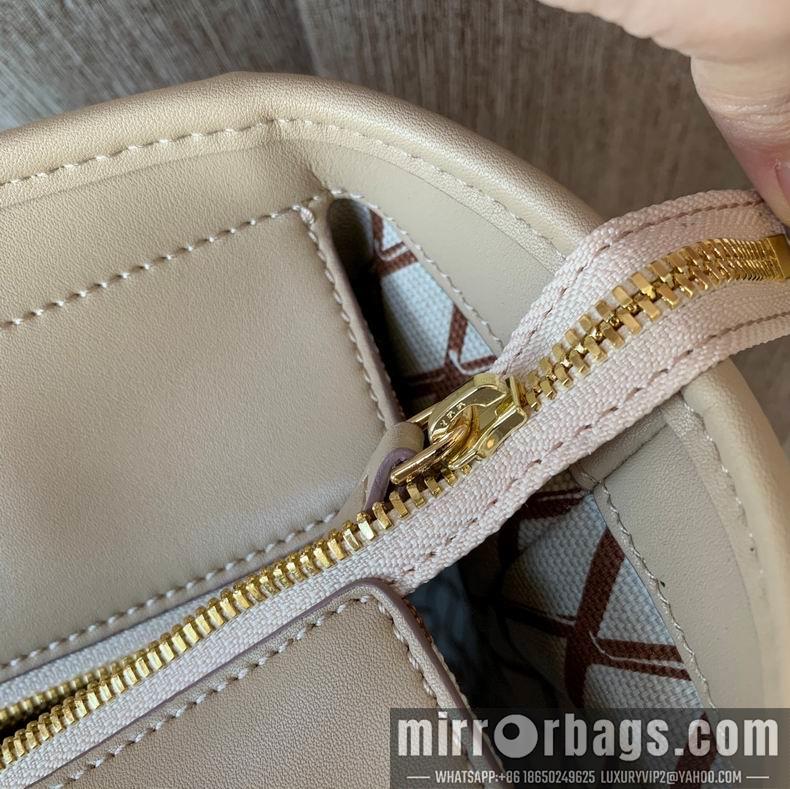 MCM Replica Bags MCM 32X32X16cm dy14