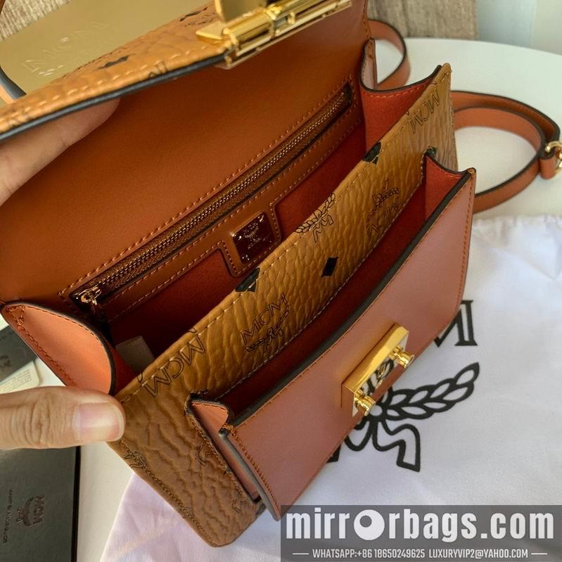 MCM Replica Bags MCM 17x21x8 27x19.5x11 dy2