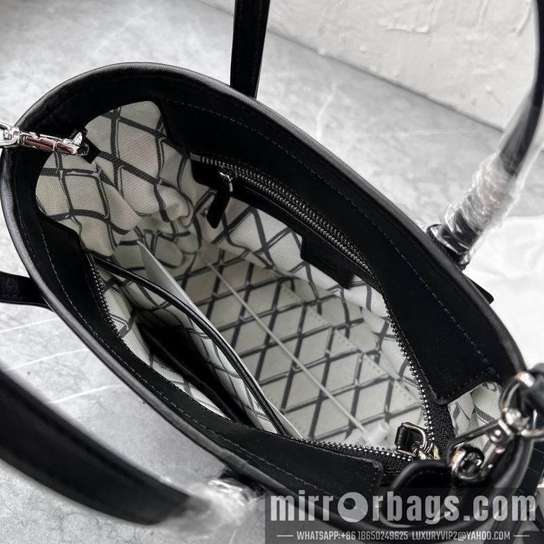 MCM Replica Bags 18.5X19X9.5cm 022101 YT 3colour