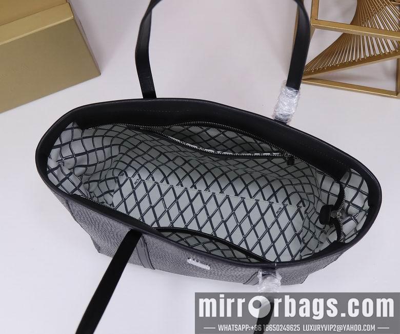 MCM Replica Bags CA6718 36X31X14