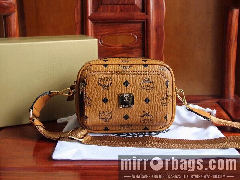 MCM Replica Bags MCM 22X15X9 18X12.5X8.5cm dy1