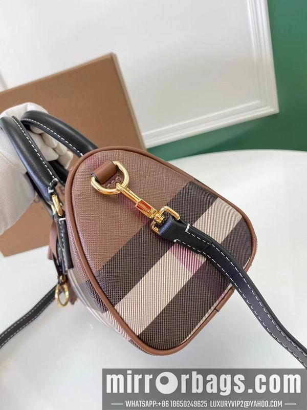 Burberry Replica Bags Burberry 8372 18.5x11x12cm ww