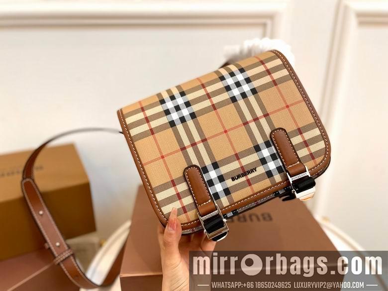 Burberry Replica Bags 22X19cm 061902 WP 2colour