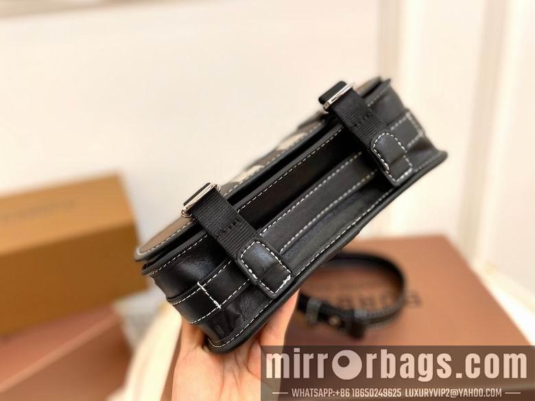 Burberry Replica Bags 22X19cm 061902 WP 2colour