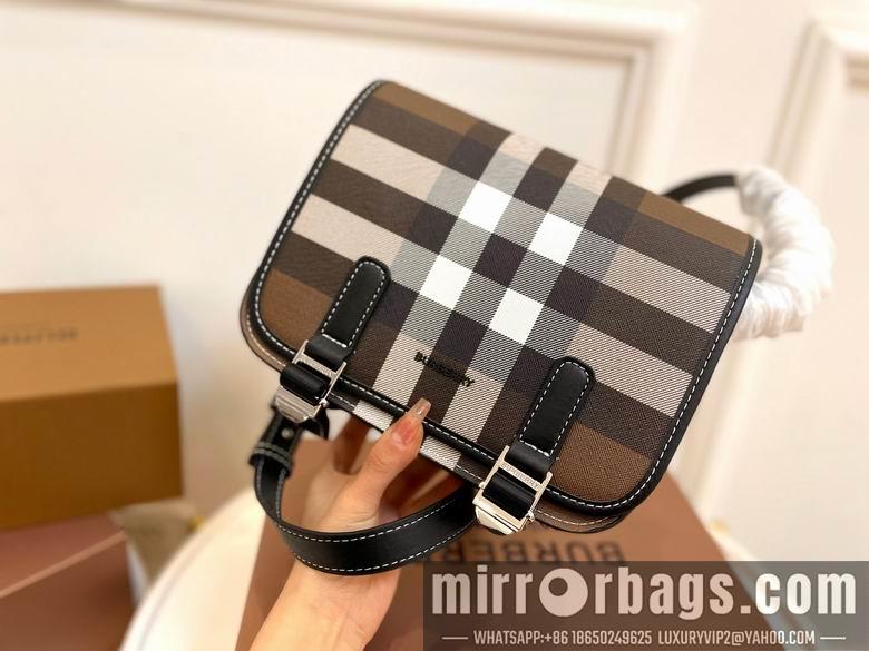 Burberry Replica Bags 22X19cm 061902 WP 2colour