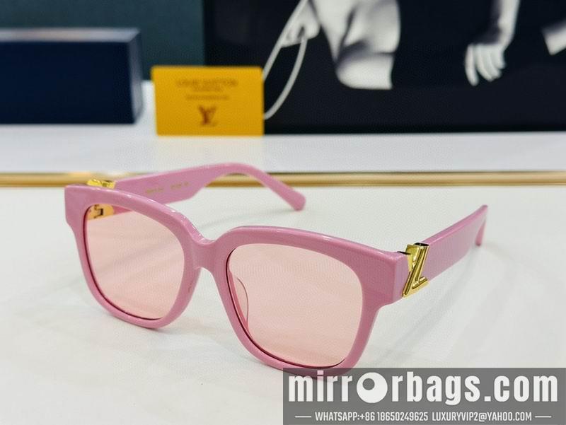 Replica LV Glasses smr105
