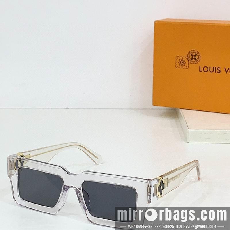 Replica LV Glasses smr48