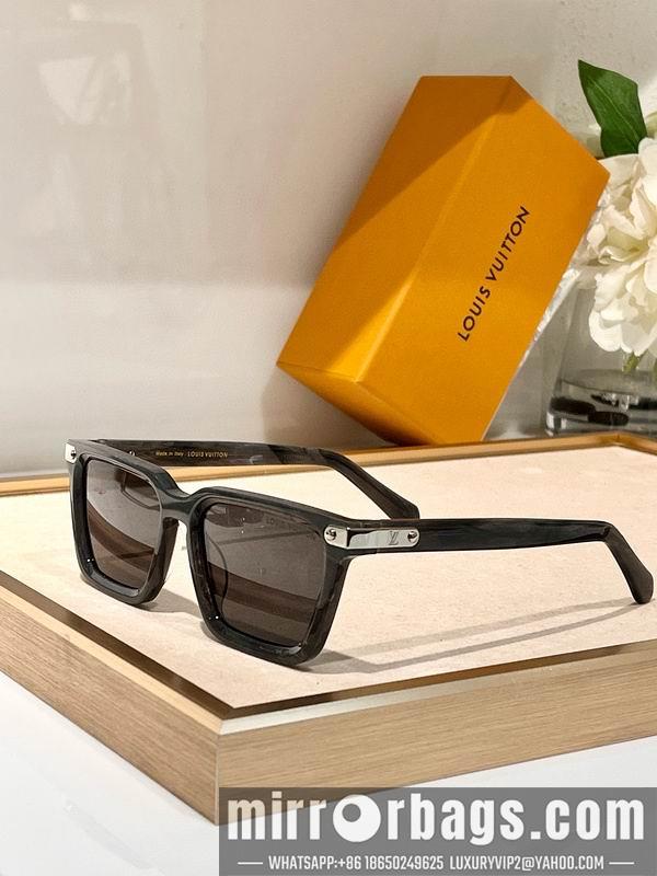 Replica LV Glasses smr49