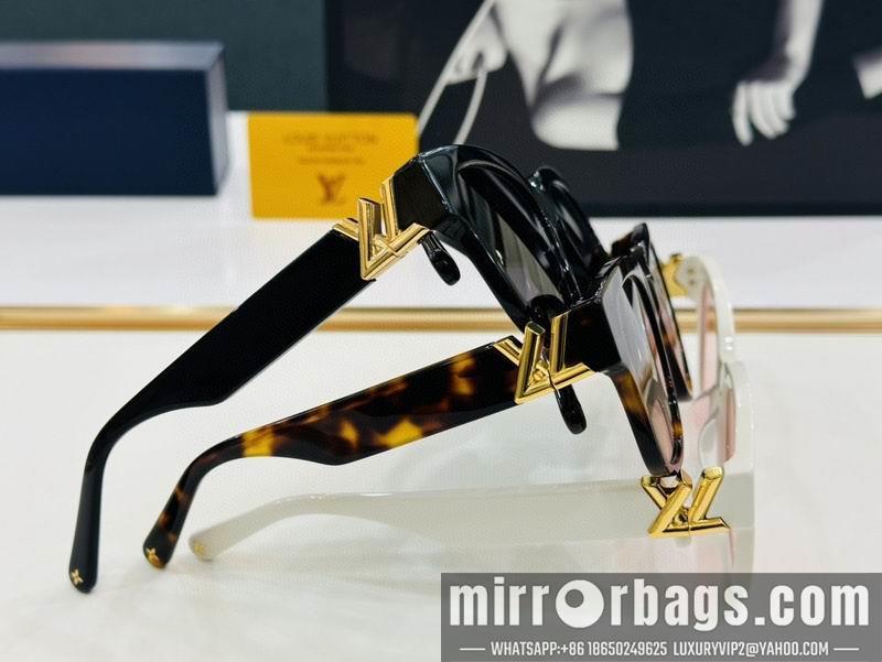 Replica LV Glasses smr105