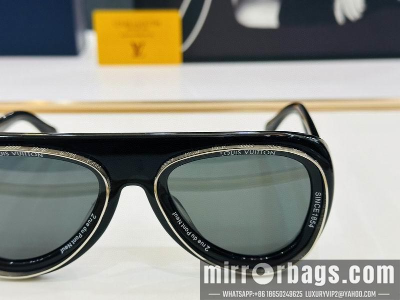 Replica LV Glasses smr102