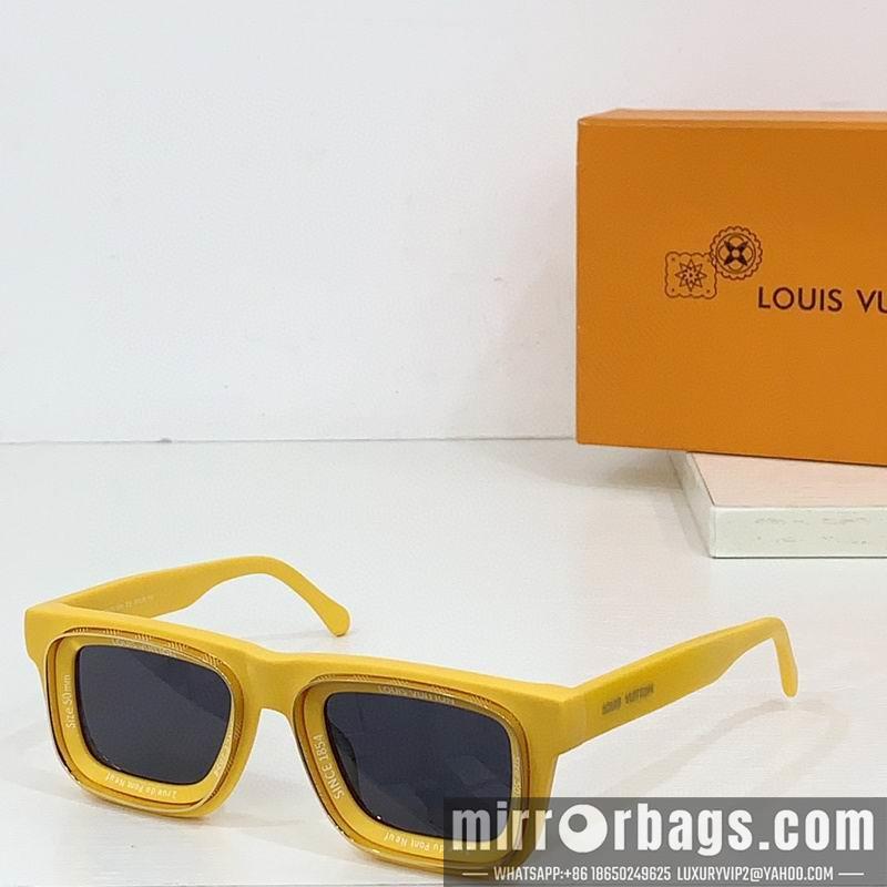 Replica LV Glasses smr38
