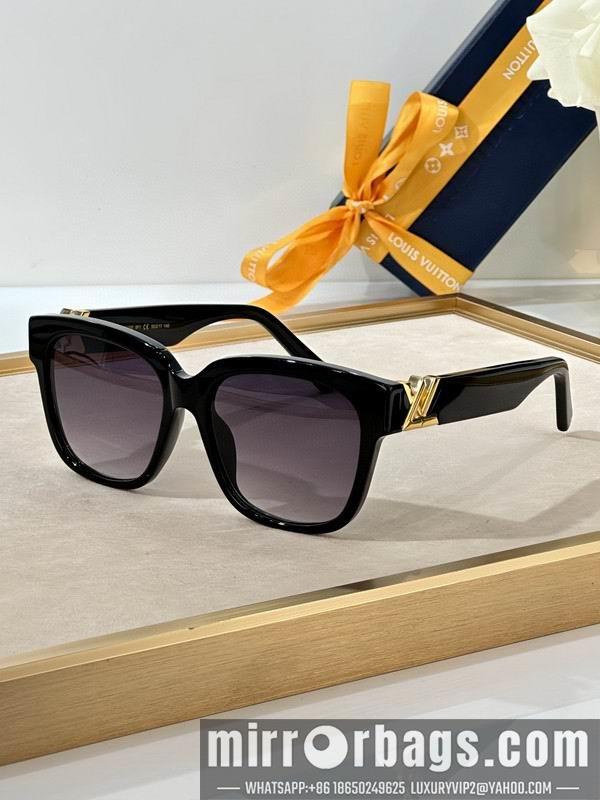Replica LV Glasses smh57
