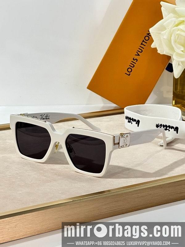 Replica LV Glasses smh26