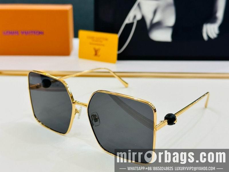 Replica LV Glasses smr39