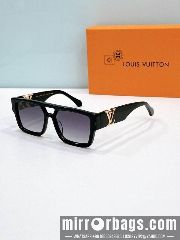 Replica LV Glasses smr107